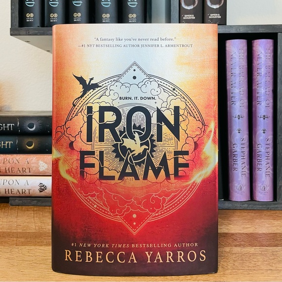 FOURTH WING Exclusive Holiday Edition + IRON FLAME - First Edition - Picture 3 of 11